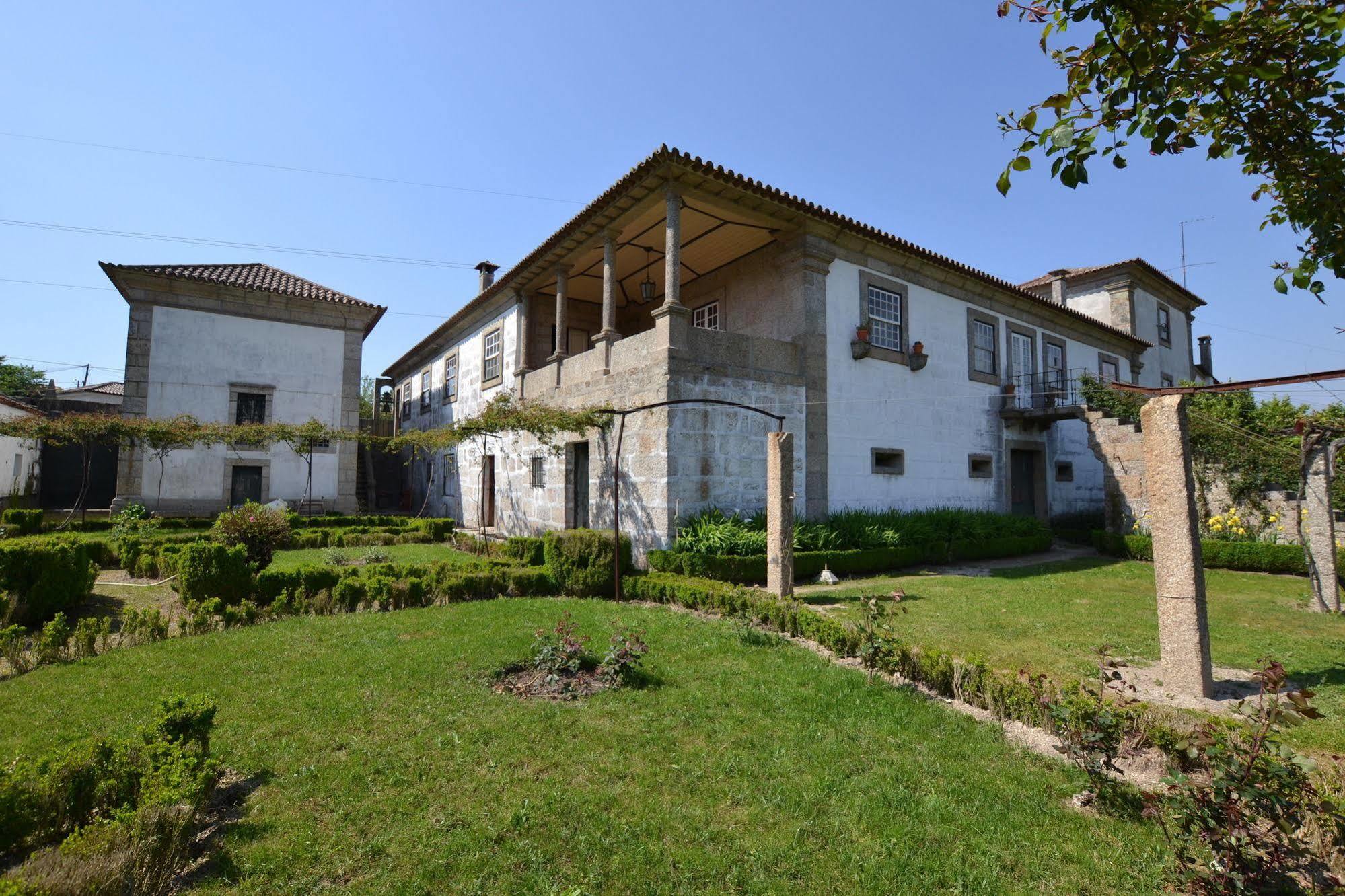 Casa Do Ribeiro Bed & Breakfast Guimaraes Luaran gambar